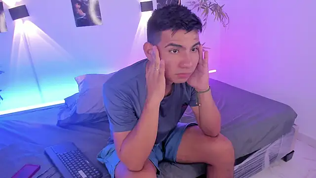 Snapshot of blacke1 chatting on 02.11.26 blacke1 online show from 02.11.26