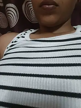 Snapshot of komalsharma99 chatting on 06.02.26 komalsharma99 online show from 06.02.26