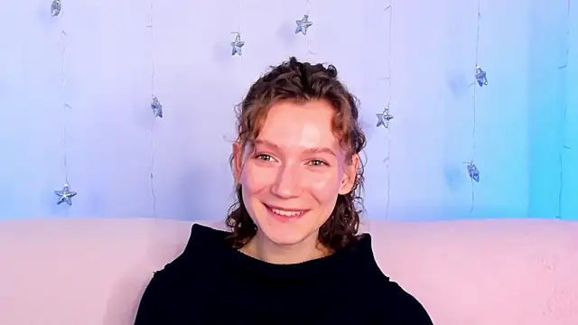 Snapshot of MarinaHottie chatting on 02.04.26 MarinaHottie online show from 02.04.26