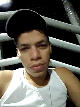 Snapshot of Andres_sant_ chatting on 04.01.26 Andres sant online show from 04.01.26