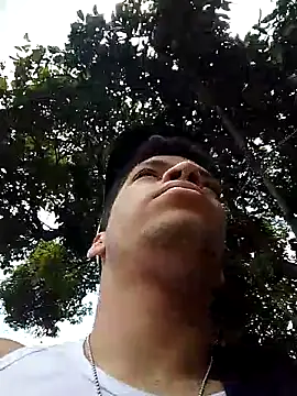 Snapshot of Andres_sant_ chatting on 04.02.26 Andres sant online show from 04.02.26