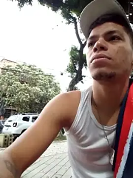 Snapshot of Andres_sant_ chatting on 04.11.26 Andres sant online show from 04.11.26