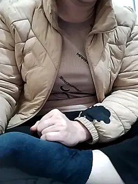 Snapshot of LiilyZi chatting on 02.26.26 LiilyZi online show from 02.26.26