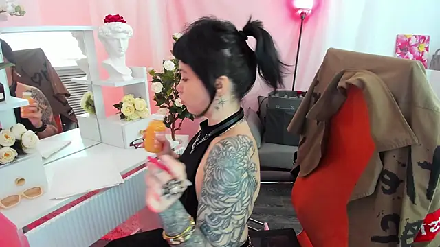 NeoGeisha online show from 06.22.26
