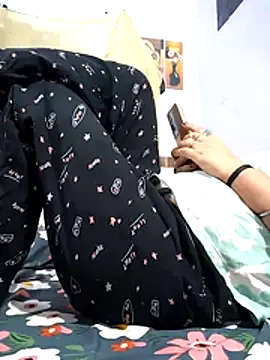 Snapshot of Priyaji-10 chatting on 03.16.26 Priyaji-10 online show from 03.16.26