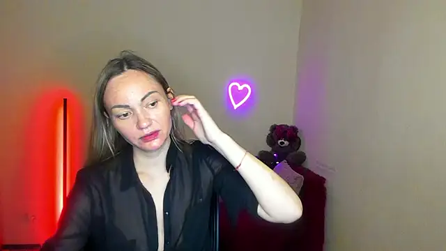 Snapshot of BlondMikey22 chatting on 06.17.26 BlondMikey22 online show from 06.17.26