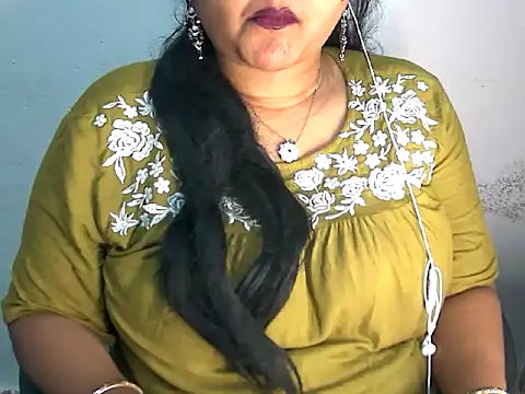 Snapshot of Saniya_K2 chatting on 04.24.26 Saniya K2 online show from 04.24.26