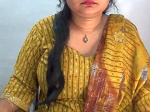 Snapshot of Saniya_K2 chatting on 05.10.26 Saniya K2 online show from 05.10.26