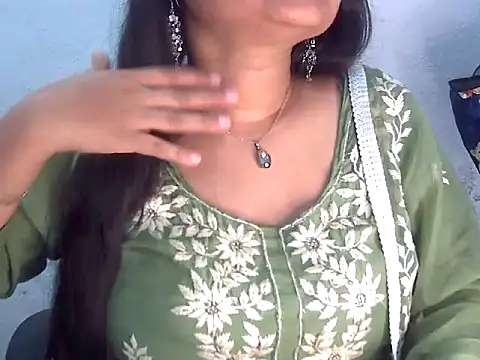 Snapshot of Saniya_K2 chatting on 05.15.26 Saniya K2 online show from 05.15.26