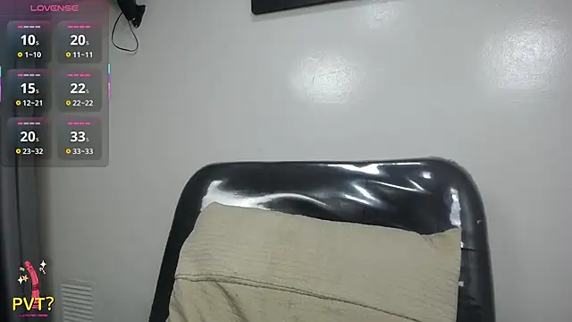Snapshot of yaazhinii chatting on 06.22.26 yaazhinii online show from 06.22.26