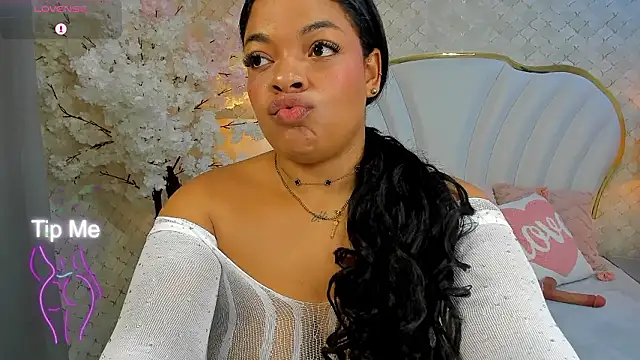 YazminJenner online show from 03.06.26