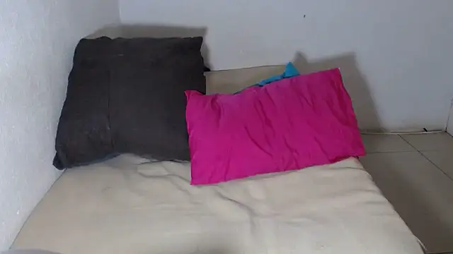 ChubbyBustyX online show from 04.15.26