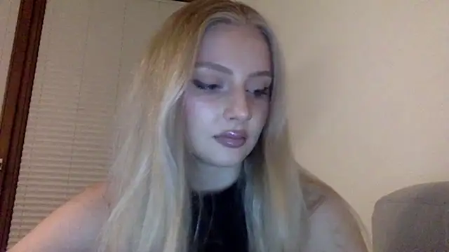 MayaWetDream online show from 03.12.26