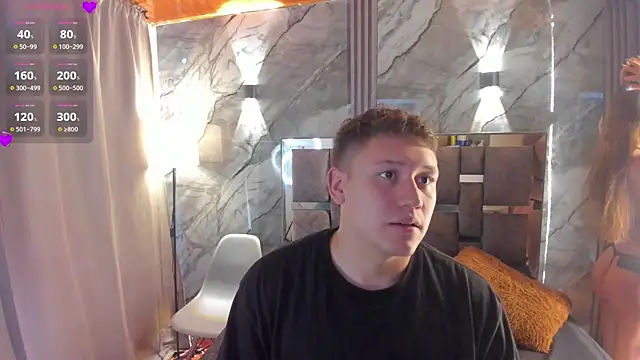 Snapshot of Manson_and_Zoe chatting on 04.09.26 Manson and Zoe online show from 04.09.26