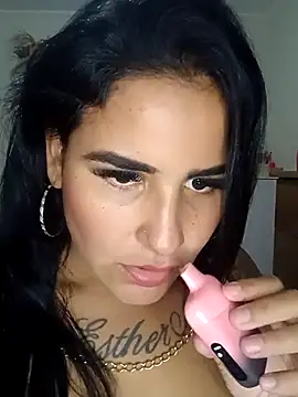 Snapshot of isapacheco69 chatting on 02.14.26 isapacheco69 online show from 02.14.26