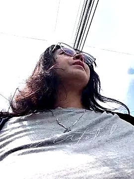 Snapshot of Mari-98 chatting on 03.02.26 Mari-98 online show from 03.02.26