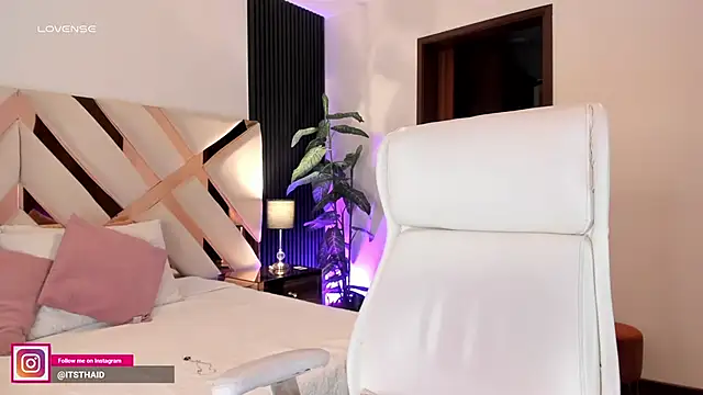 missthailand  online show from 04.01.26