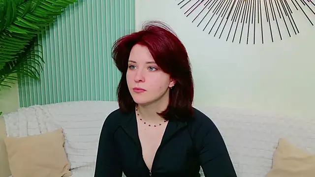 Snapshot of Milana_Bold chatting on 06.26.26 Milana Bold online show from 06.26.26