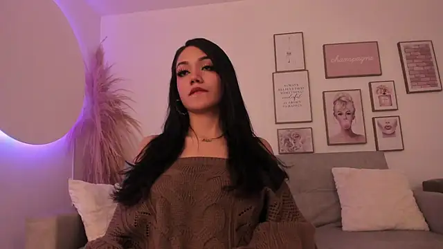 Mila jenner online show from 04.10.26