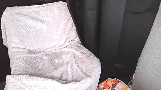 Snapshot of ArielsFeet333 chatting on 02.25.26 ArielsFeet333 online show from 02.25.26