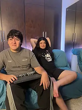 Snapshot of EmilyAndAndrew chatting on 02.15.26 EmilyAndAndrew online show from 02.15.26