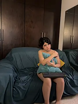 Snapshot of EmilyAndAndrew chatting on 02.20.26 EmilyAndAndrew online show from 02.20.26