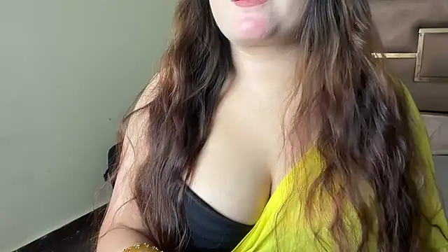 Snapshot of Hersheykaur chatting on 07.24.26 Hersheykaur online show from 07.24.26