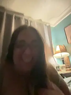Snapshot of kayleighgirl chatting on 06.13.26 kayleighgirl online show from 06.13.26