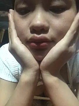 Snapshot of nonakana chatting on 02.14.26 nonakana online show from 02.14.26