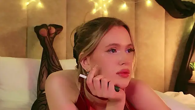 Snapshot of Beckie_White chatting on 04.05.26 Beckie White online show from 04.05.26