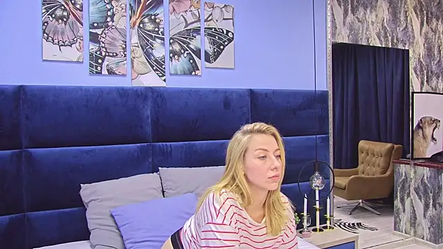 LovelyMiley online show from 02.19.26