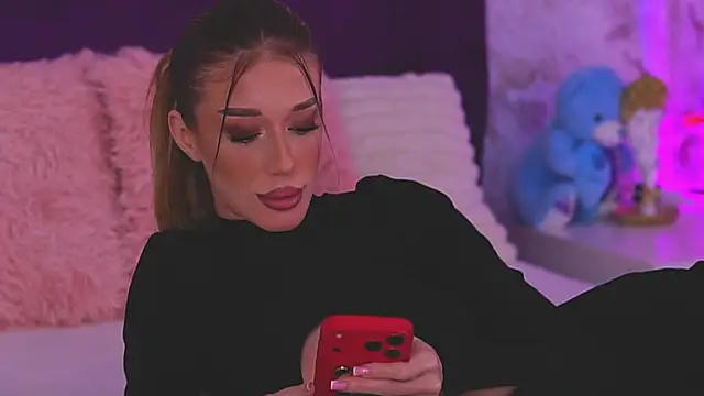 EllinaNuria online show from 03.29.26