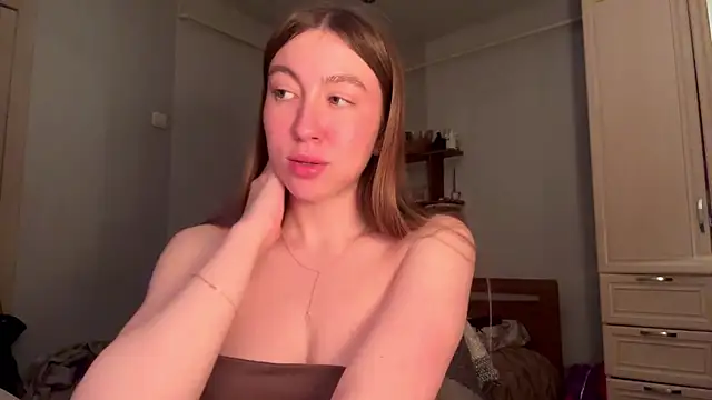 Snapshot of AuroraLawson chatting on 02.20.26 AuroraLawson online show from 02.20.26