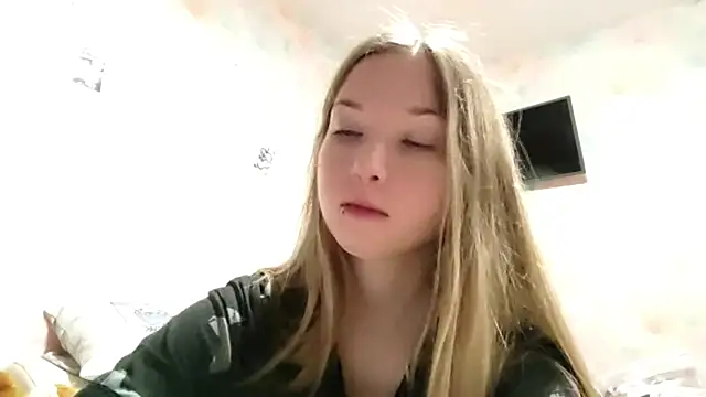 Snapshot of TiaBIanks chatting on 02.20.26 TiaBIanks online show from 02.20.26