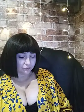 Snapshot of itismyhobby chatting on 12.18.24 itismyhobby online show from 12.18.24