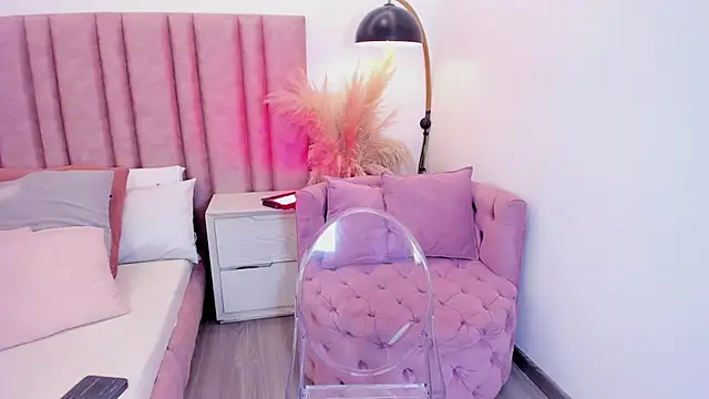 im lily  online show from 05.13.26