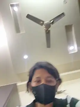 Snapshot of raavigirl chatting on 02.26.26 raavigirl online show from 02.26.26