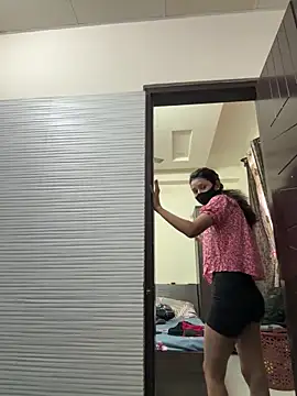 raavigirl online show from 03.22.26