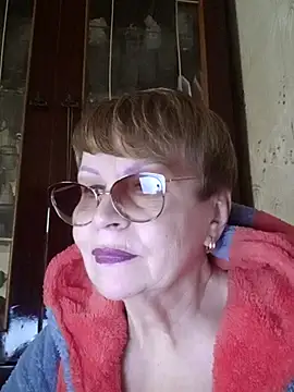SophieBurns online show from 04.25.26