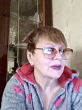 SophieBurns online show from 04.26.26