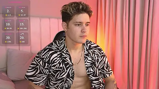 Snapshot of rayan_linxx chatting on 02.20.26 rayan linxx online show from 02.20.26