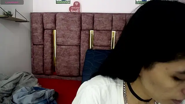 FRANCESCA LOVE  online show from 06.09.26