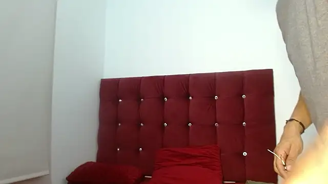 Snapshot of SkinnyDevil12 chatting on 02.26.26 SkinnyDevil12 online show from 02.26.26