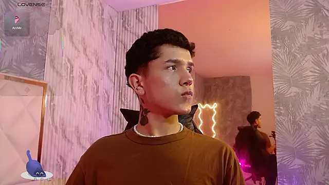 Snapshot of estefan_tay chatting on 02.13.26 estefan tay online show from 02.13.26