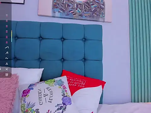 Snapshot of Venuz_01 chatting on 02.11.26 Venuz 01 online show from 02.11.26