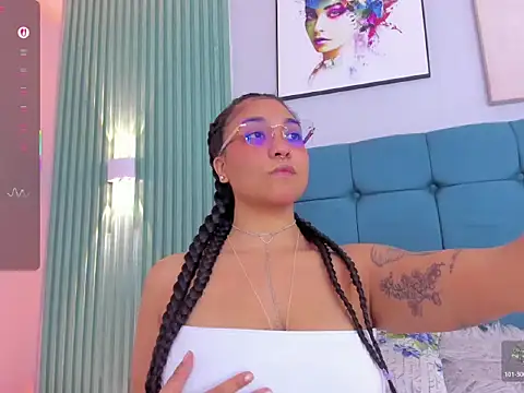 Snapshot of Venuz_01 chatting on 03.20.26 Venuz 01 online show from 03.20.26