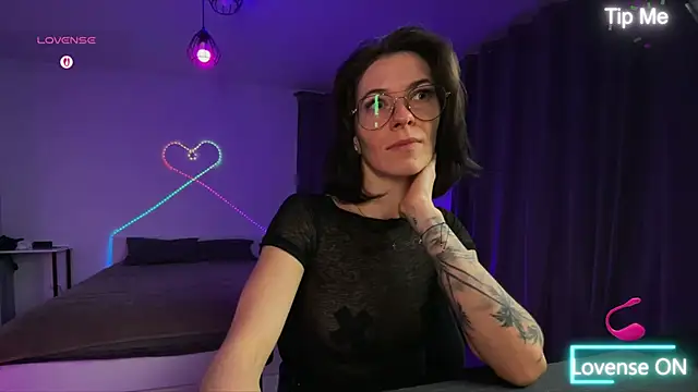 Snapshot of Katy_Kar chatting on 02.06.26 Katy Kar online show from 02.06.26