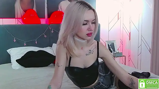 Snapshot of JosephineRowe chatting on 03.02.26 JosephineRowe online show from 03.02.26