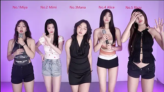 Snapshot of Velvet-girl chatting on 02.25.26 Velvet-girl online show from 02.25.26