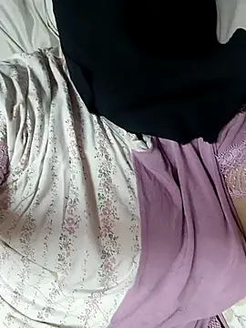 Snapshot of Warda_Egy chatting on 04.09.26 Warda Egy online show from 04.09.26